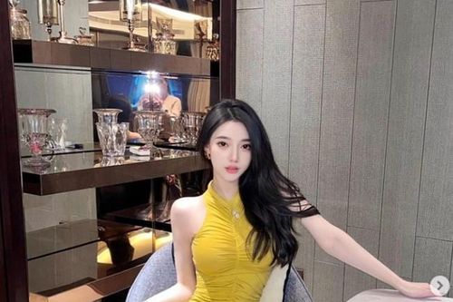 Gái xinh Trung Quốc dưỡng nhan kiểu con nhà giàu