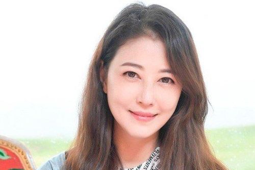Xót xa biệt thự hơn 102 tỷ của Châu Hải My, giờ trống trải và hoang tàn