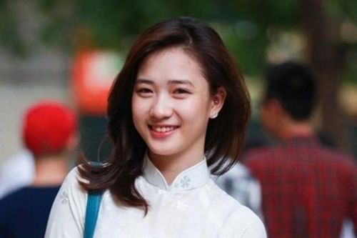 Từng nổi tiếng vì mối tình 'fan - idol', hot girl đình đám một thời giờ ra sao?