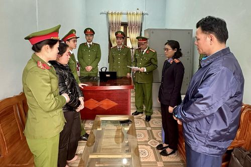 'Ăn chặn' tiền chế độ, Phó Chủ tịch xã ở Hà Giang bị bắt