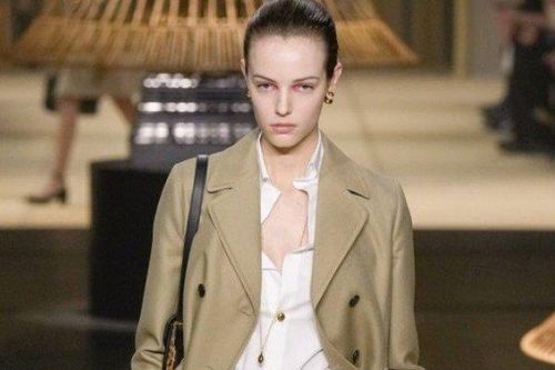 Dior 2024 làm nổi bật Miss Dior huyền thoại