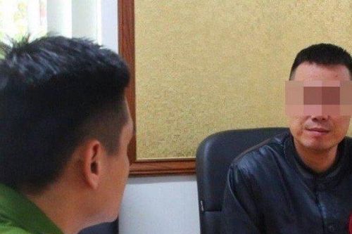 Nóng trong tuần: 2 thanh niên đi xe SH lạng lách, hành hung tài xế ô tô trên đường Vành đai 2