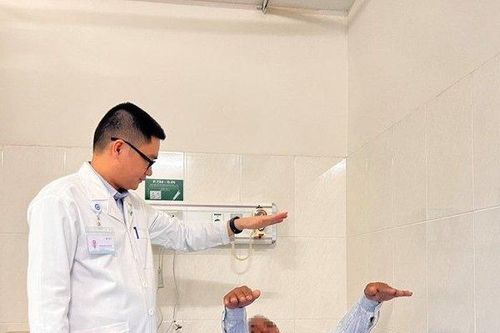 Hy hữu người đàn ông bị tắc túi phình mạch chủ được cứu sống kịp thời
