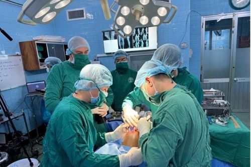 Chuyên gia quốc tế chia sẻ kinh nghiệm chấn thương chỉnh hình