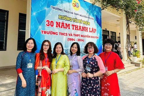 Phụ nữ Đà Nẵng hưởng ứng 'Tuần lễ áo dài' năm 2024