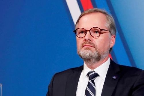 Slovakia tỏ ra thân thiện với Nga, Czech lập tức dừng tham vấn song phương, nói 'bạn bè thì phải thành thật'