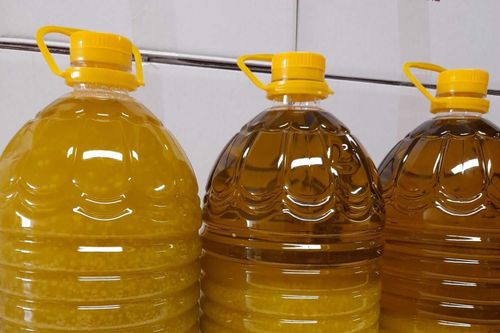 Dầu ăn bị đông khi trời lạnh có phải là hàng giả?