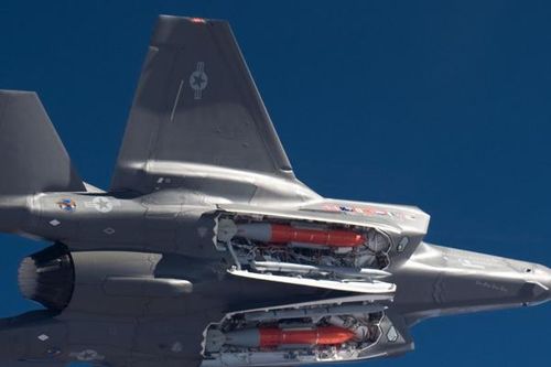 F-35 của Mỹ được chứng nhận mang bom hạt nhân