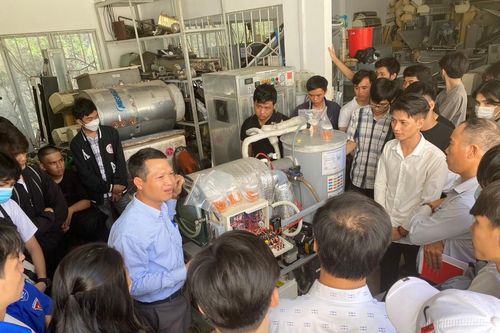 Chế tạo thiết bị sấy đông trùng hạ thảo