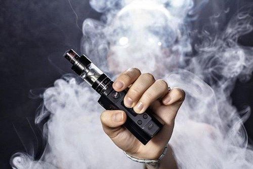 Bộ Tài chính muốn áp thuế 50% với thuốc lá điện tử và sản phẩm liên quan