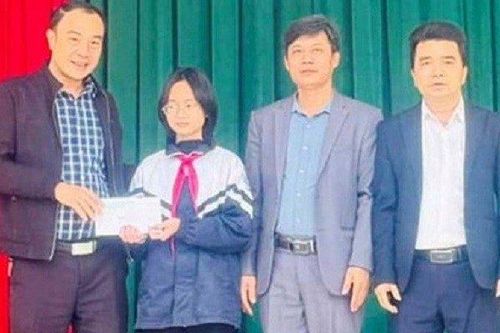 Bản tin 13/3: Chân dung nữ sinh lớp 6 trả lại vàng cho người đánh rơi