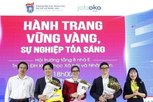 Phát triển kỹ năng tìm việc làm và hòa nhập công sở tại USSH