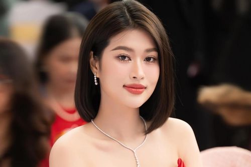 Thiên Ân đủ điều kiện tốt nghiệp đại học