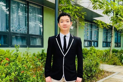 Ấn tượng với nam sinh lớp 7 đạt giải Nhất Tin học lớp 9