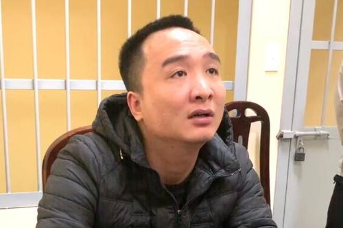 Anh chồng bị 'ảo giác' bất ngờ cầm dao đâm em dâu trong đêm