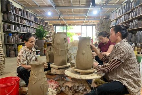 Làng nghề Vĩnh Phúc thích ứng để hội nhập