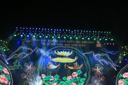 Mãn nhãn thưởng thức chương trình nghệ thuật 'Về miền Hoa Ban'