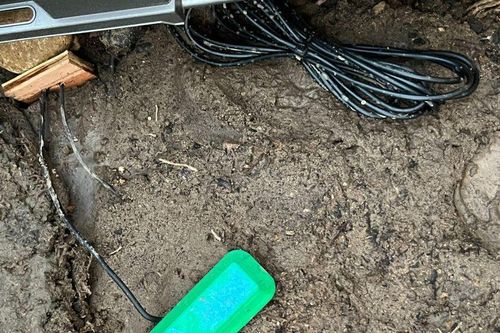 Phát triển pin nhiên liệu chạy bằng… đất