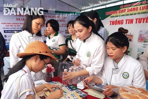 Hơn 4.500 học sinh, người lao động được tư vấn, giáo dục nghề nghiệp