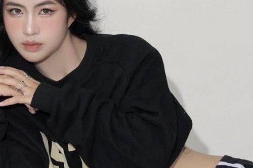 'Nữ cầu thủ trong mơ' Thanh Nhã tập thế nào để body chuẩn như người mẫu?