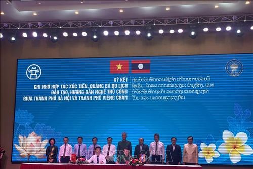 Hỗ trợ doanh nghiệp Hà Nội và Viêng Chăn hợp tác, kinh doanh