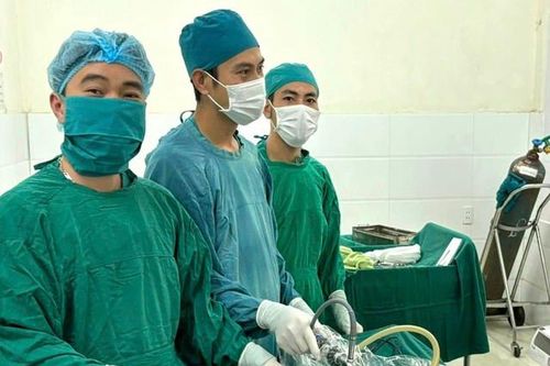 Thủng ruột do lạm dụng thuốc chữa đau khớp mua qua mạng