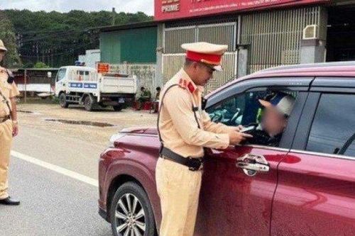 Tin tức 24h qua: Kỷ luật Phó Chánh văn phòng UBND tỉnh vi phạm giao thông
