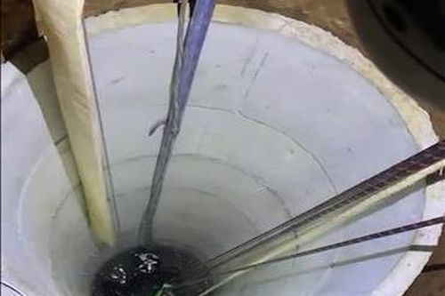 Thợ đào giếng tử vong nghi do bị điện giật
