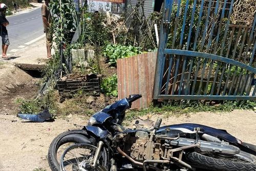 Hai em học sinh bị thương vong sau va chạm xe máy