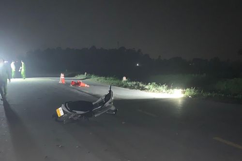 Tạm giữ thanh niên 'thông chốt' kiểm tra nồng độ cồn, tông CSGT bị thương