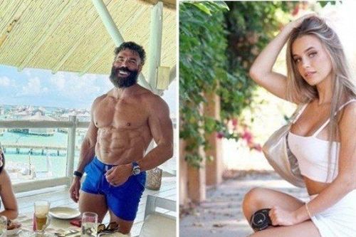 Thú chơi xa xỉ bậc nhất của 'ông hoàng phóng túng', hạ gục bao mỹ nhân bốc lửa