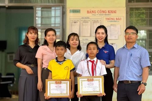 Việc tốt quanh ta