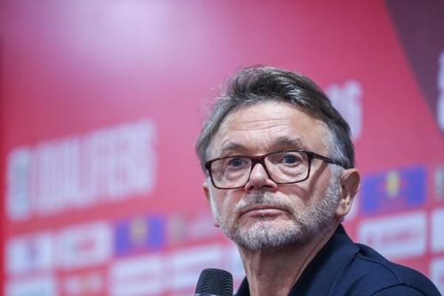 HLV Troussier nói gì sau khi ĐT Việt Nam thua đậm trước Indonesia