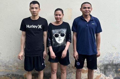 Người phụ nữ cùng hai nam giới bị bắt vì mua bán, tổ chức sử dụng ma túy