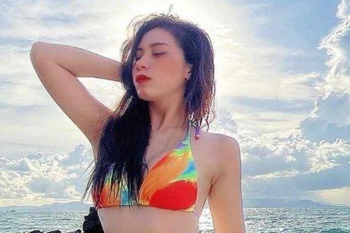 Váy áo tôn đường cong của cô gái có 3,8 triệu người theo dõi, đóng phim mới của Lý Hải