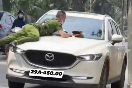 Hà Nội: Bắt giữ tài xế ô-tô hất văng cảnh sát lên nắp ca-pô rồi bỏ chạy