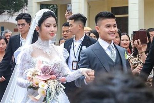 Cô gái mở cửa tương lai cho Quang Hải