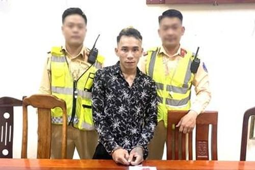CSGT phát hiện, bắt giữ tội phạm ma túy trên đường tuần tra