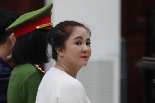 Không kháng cáo, Nguyễn Phương Hằng vẫn được giảm án