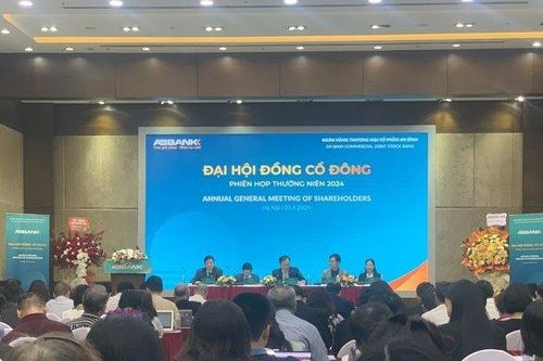 Chủ tịch HĐQT ABBank: Mong cổ đông kiên nhẫn để hái quả ngọt