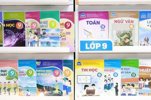 Năm học 2024-2025, giá sách giáo khoa giảm 9-11%