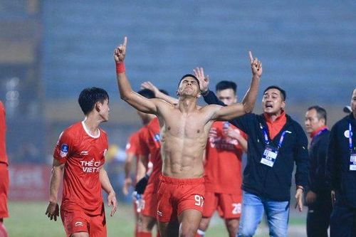 Liên tục 'nấc cụt', V.League… mất hứng