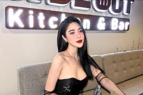 Nữ Tiktoker là đại gia đất vẫn livestream, đạt doanh thu khủng