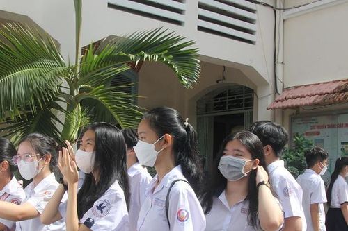 Bản tin 6/4: Tp.HCM tăng áp lực tuyển sinh lớp 10