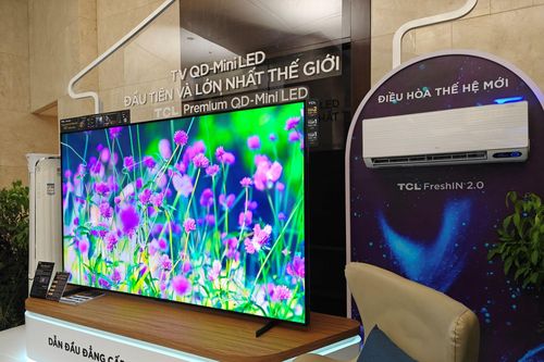 TV 115 inch chạy Google TV, giá 700 triệu tại Việt Nam