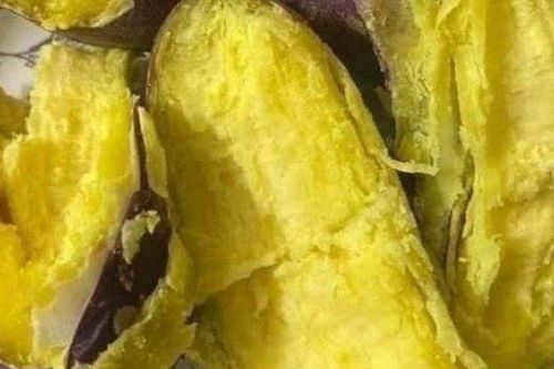 Khoai lang rớt giá chỉ còn từ 3.500 đồng/kg, chị em rủ nhau mua về chế biến đủ món