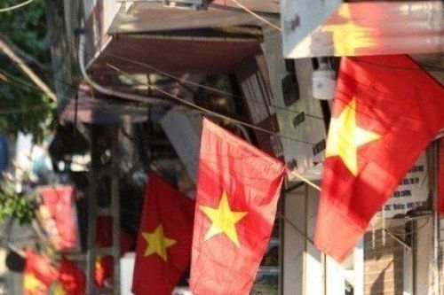 Nóng trong tuần: Nhất trí hoán đổi ngày làm việc để nghỉ 5 ngày dịp lễ 30/4