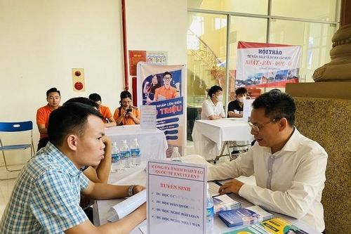 Tín hiệu tích cực từ thị trường lao động