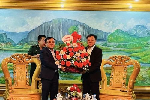 Đoàn công tác tỉnh Nghệ An thăm và chúc Tết Bunpimay tại tỉnh Hủa Phăn (Lào)