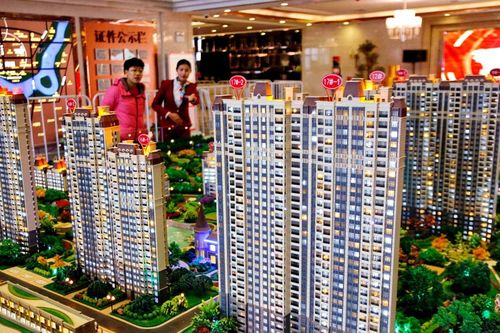 'Mua một tặng một, mua nhà tặng vợ': Tuyệt chiêu khuyến mại thời khủng hoảng nhà đất ở Trung Quốc